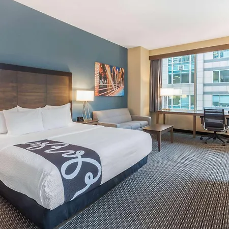 Hotel La Quinta By Wyndham Chicago Downtown